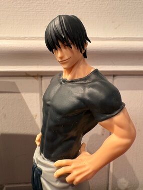 Jujutsu kaisen's Toji Fushiguro figure